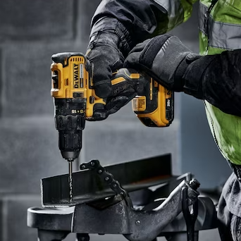 Taladro Atornillador de 1/2" (13mm) Inalámbrico 20V MAX* KIT